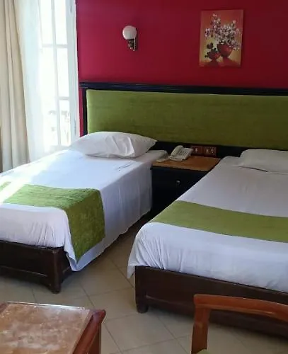 New Davinci Beach & Diving Motel *